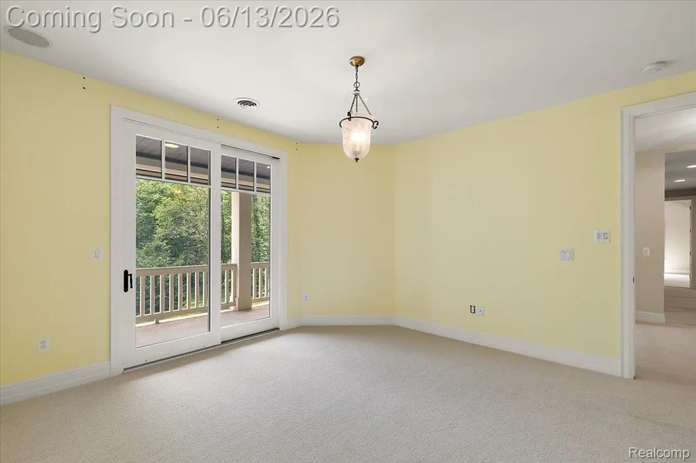 1600 S Hickory Ridge Trail Milford Charter Township, MI 48380