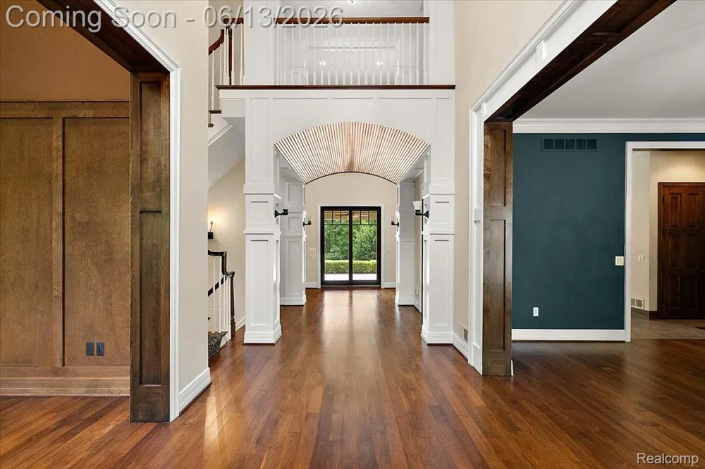 1600 S Hickory Ridge Trail Milford Charter Township, MI 48380