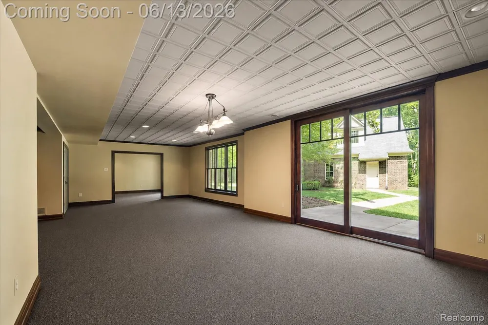 1600 S Hickory Ridge Trail Milford Charter Township, MI 48380