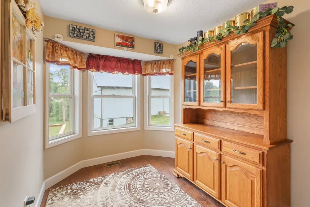 10426 Dutch Settlement Road Flowerfield Township, MI 49067