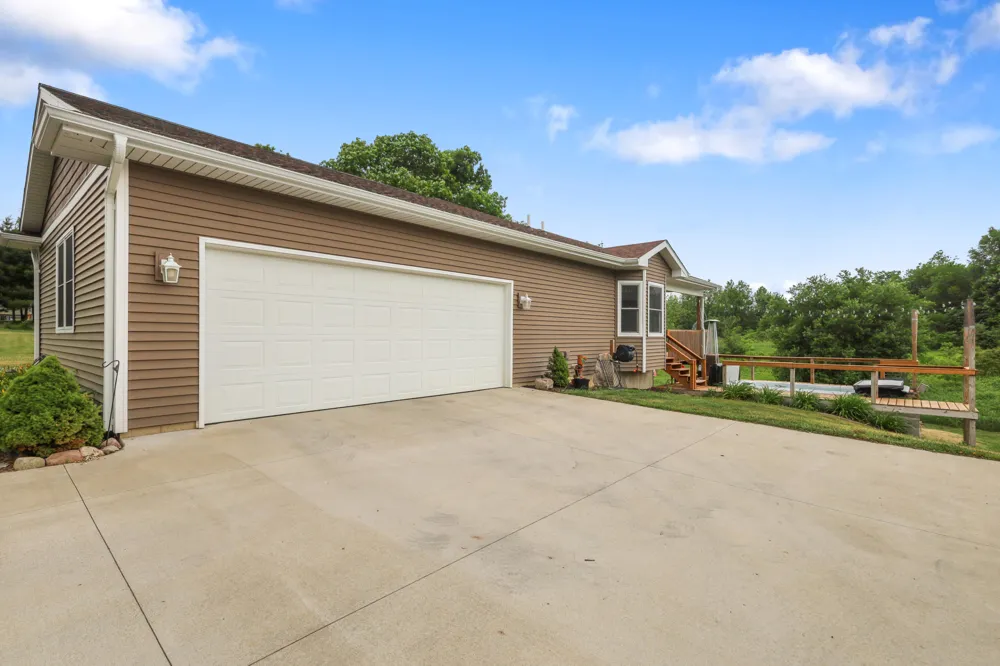 10426 Dutch Settlement Road Flowerfield Township, MI 49067