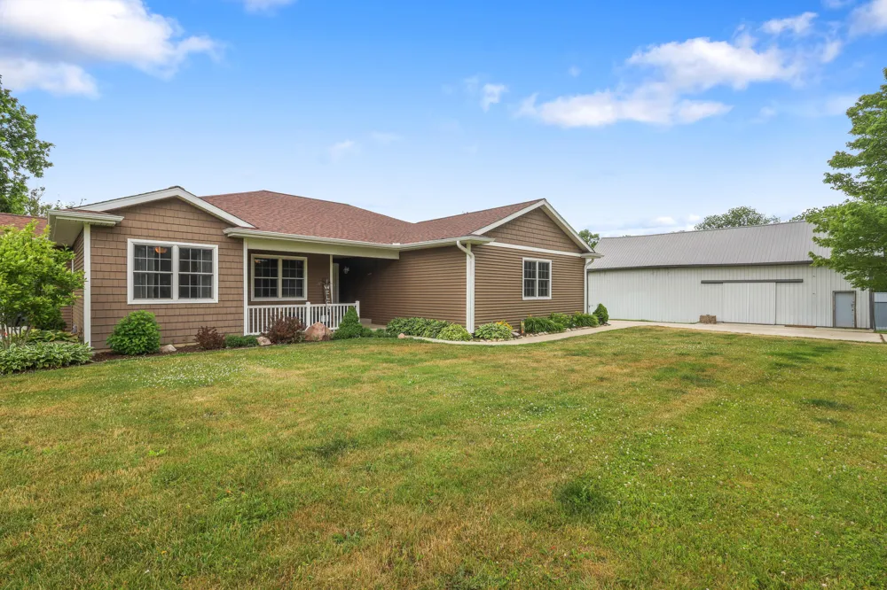 10426 Dutch Settlement Road Flowerfield Township, MI 49067