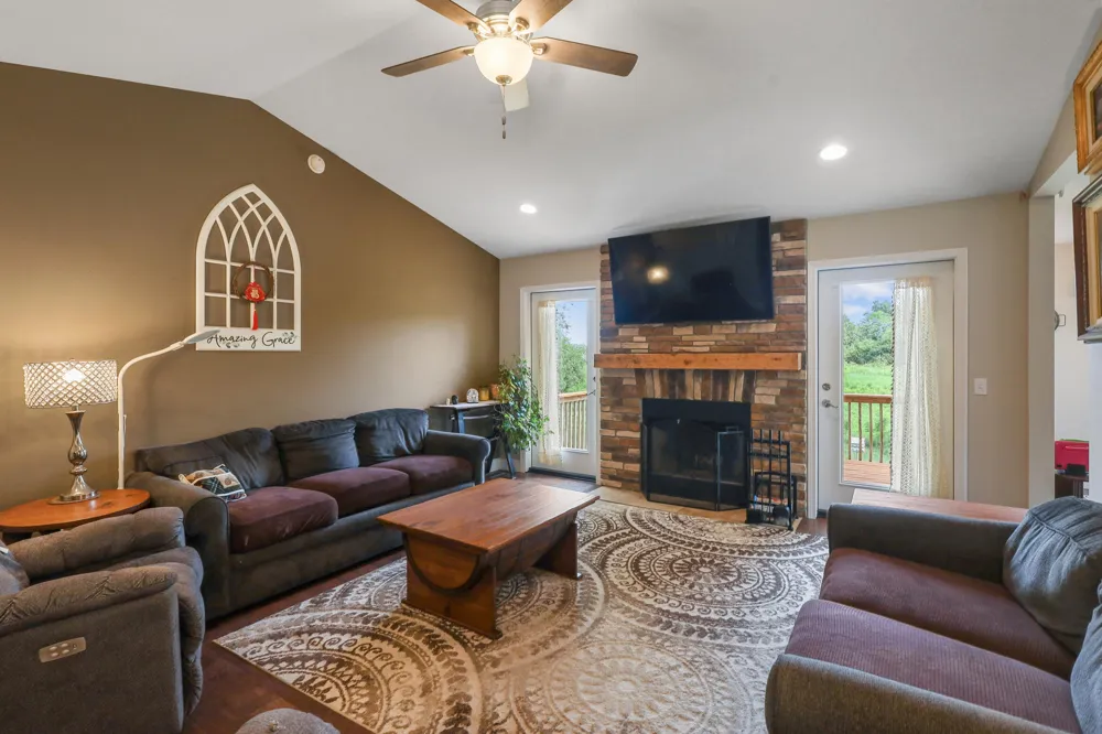 10426 Dutch Settlement Road Flowerfield Township, MI 49067