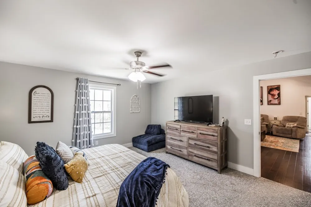 1007 Smiley Troutt Rd Bethpage, TN 37022