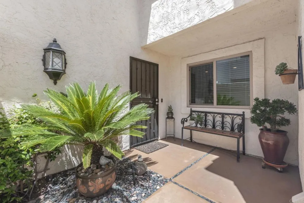 3112 Avenida Olmeda Carlsbad, CA 92009