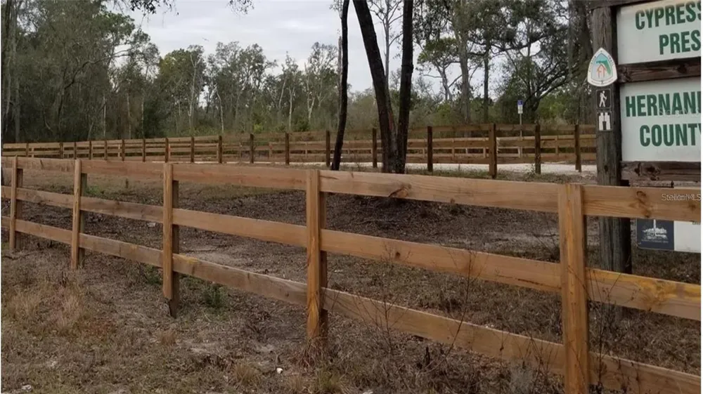 RIDGE MANOR BOULEVARD Dade City, FL 33523