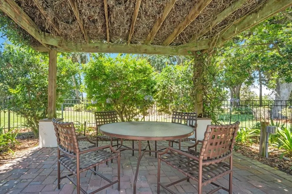 14365 SE HIGHWAY 42 Weirsdale, FL 32195