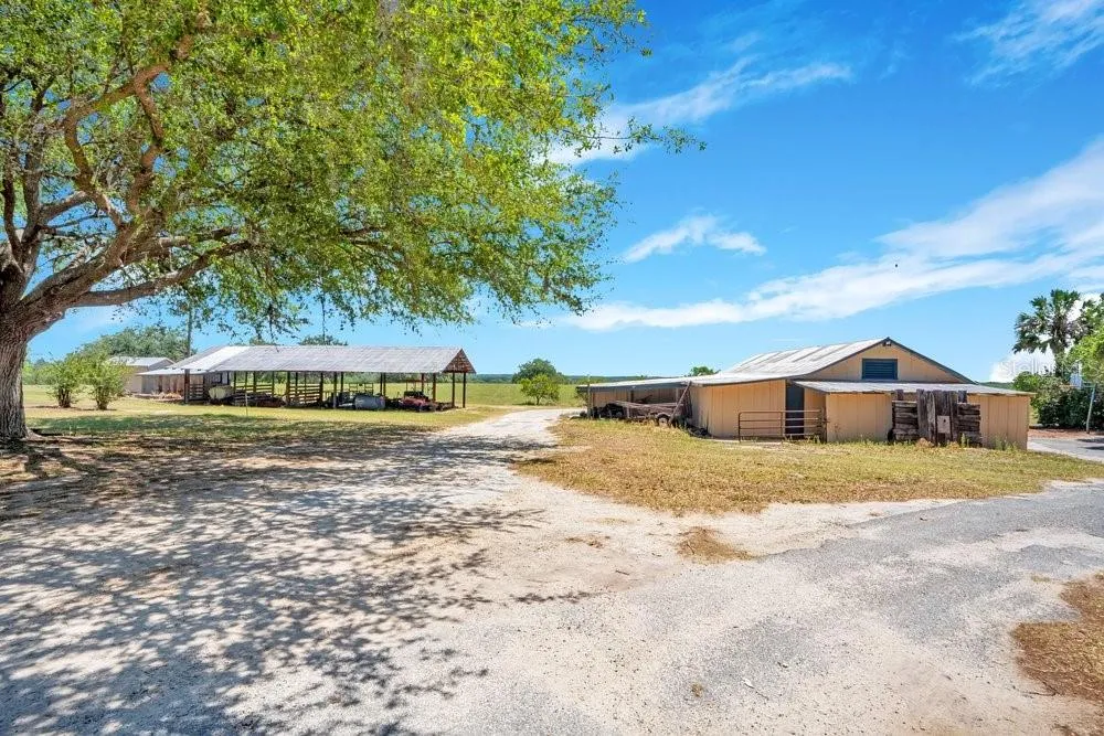 14365 SE HIGHWAY 42 Weirsdale, FL 32195