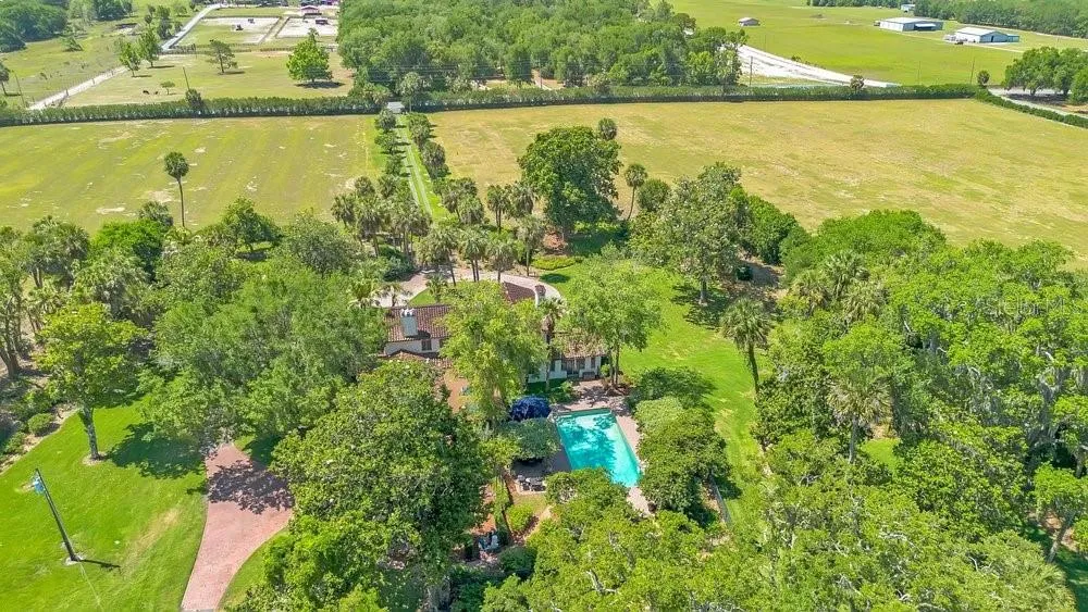 14365 SE HIGHWAY 42 Weirsdale, FL 32195