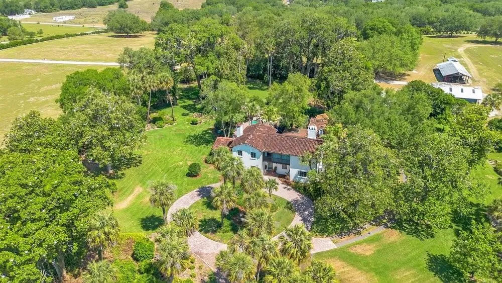 14365 SE HIGHWAY 42 Weirsdale, FL 32195