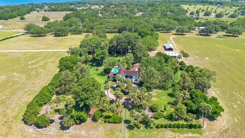 14365 SE HIGHWAY 42 Weirsdale, FL 32195