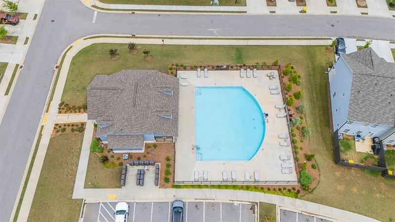 84 Regent Park Hoschton, GA 30548