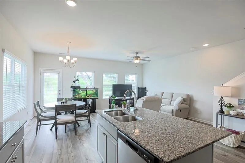 84 Regent Park Hoschton, GA 30548