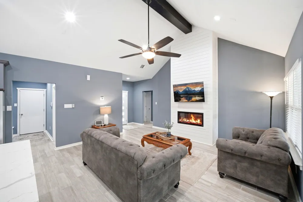 708 Magnolia St Avenue Sealy, TX 77474