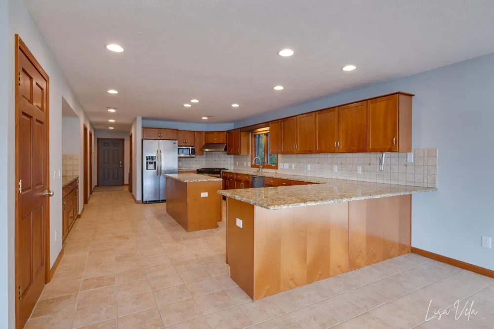447 Lakeshore Boulevard Norton Shores, MI 49444