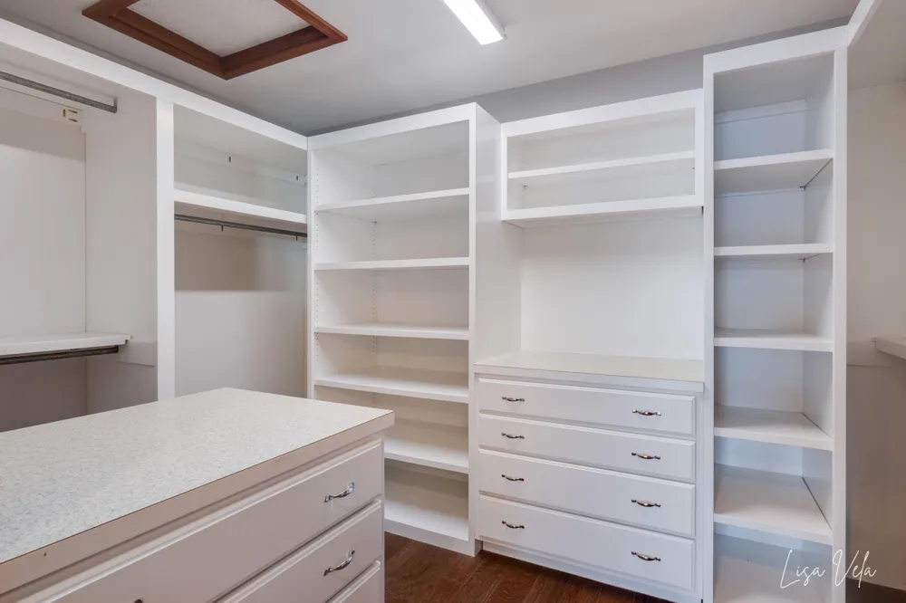 447 Lakeshore Boulevard Norton Shores, MI 49444