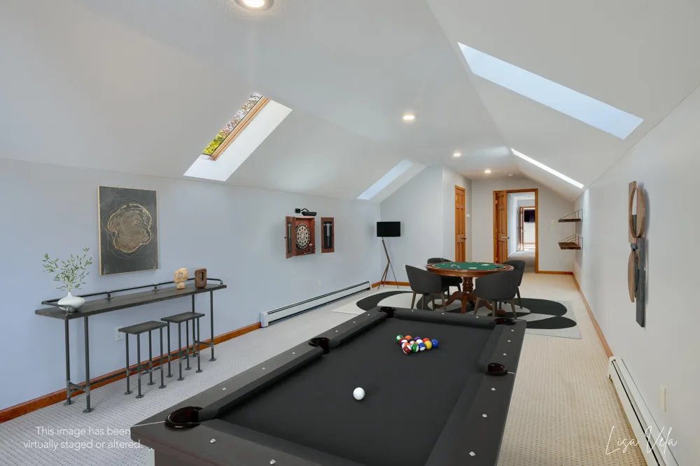 447 Lakeshore Boulevard Norton Shores, MI 49444