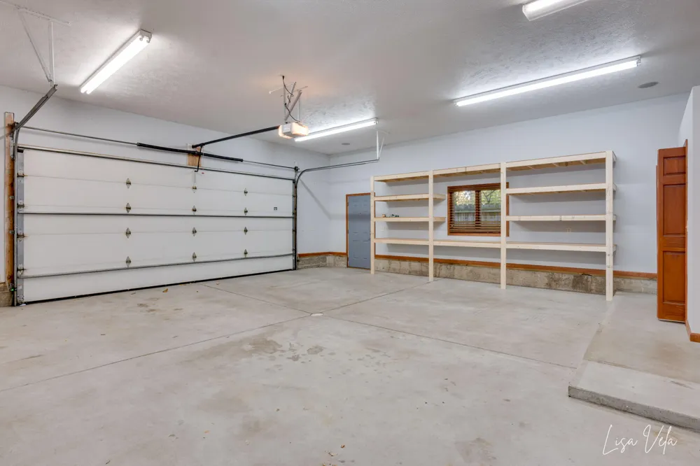 447 Lakeshore Boulevard Norton Shores, MI 49444