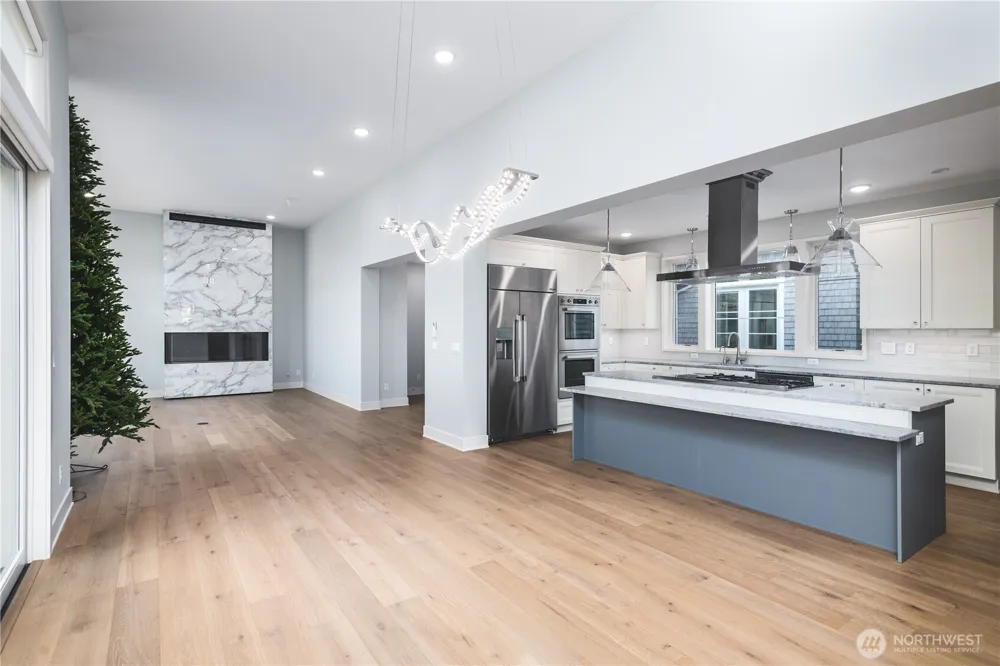 2215 Skyline Way Anacortes, WA 88221