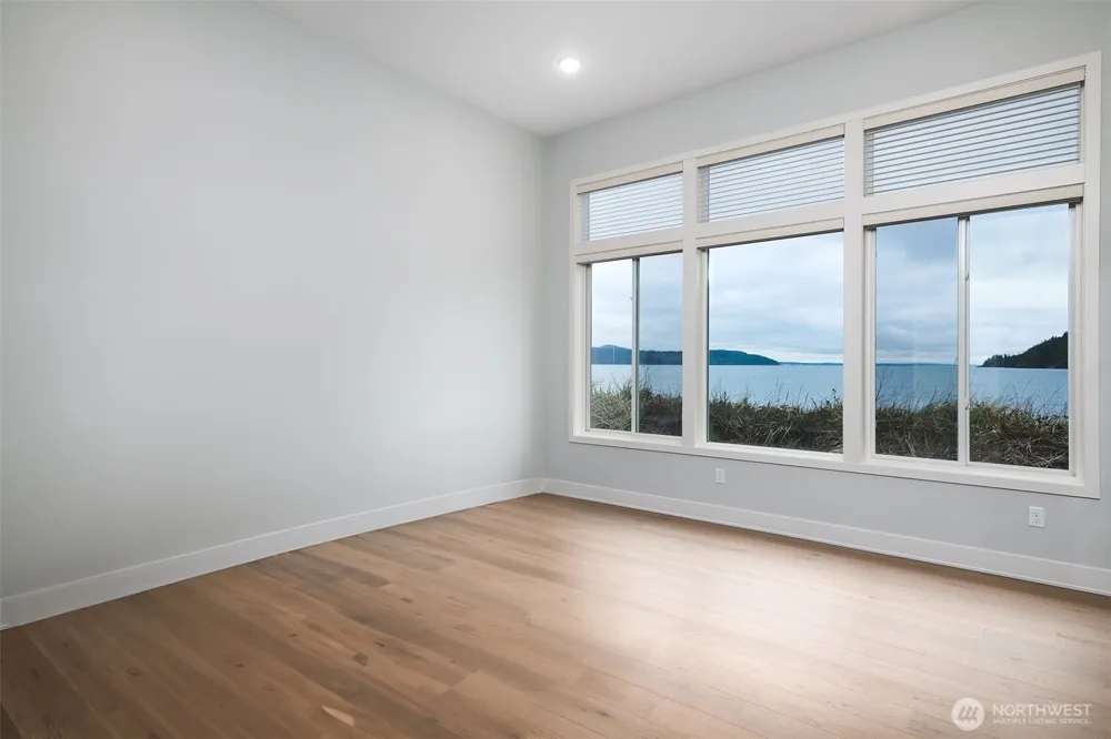 2215 Skyline Way Anacortes, WA 88221