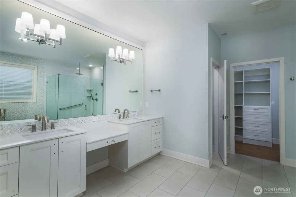 2215 Skyline Way Anacortes, WA 88221