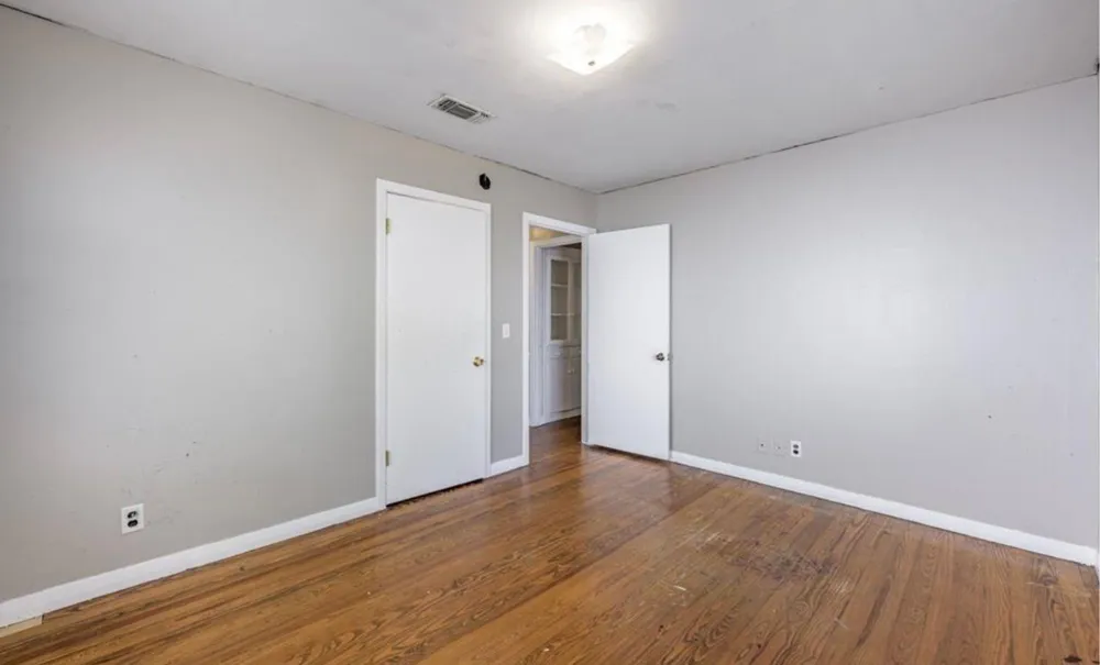 242 W Fannin La Grange, TX 78945