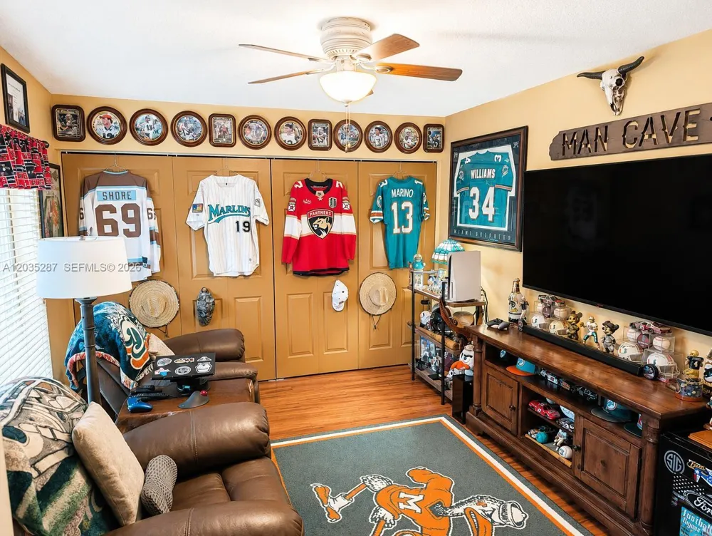 2589 Garden #2589 Hollywood, FL 33026