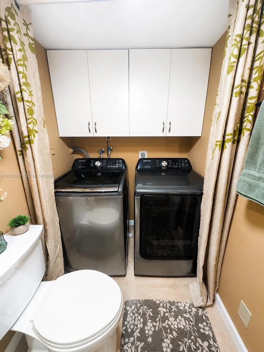 2589 Garden #2589 Hollywood, FL 33026