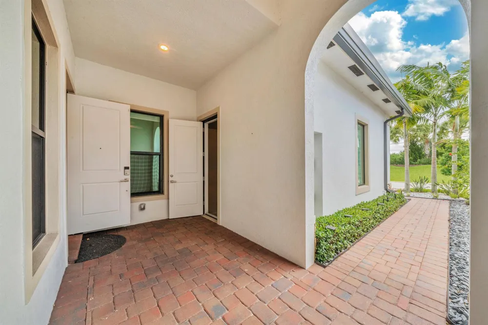 7524 Blue Spring Drive Parkland, FL 33067