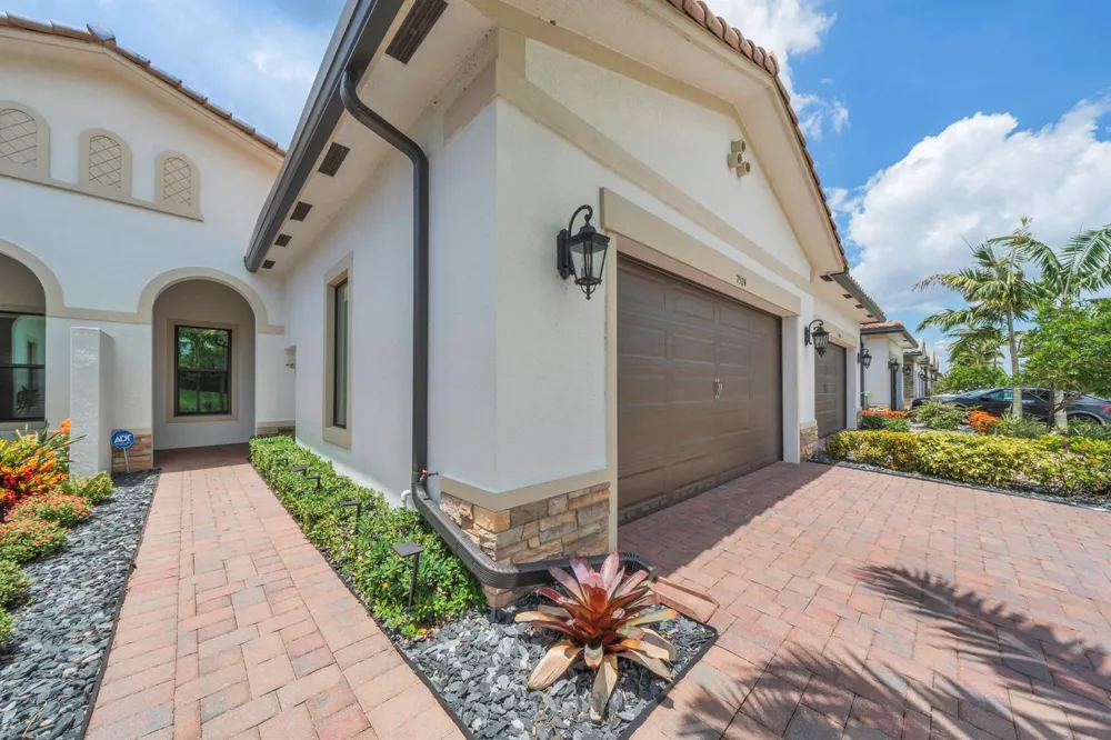 7524 Blue Spring Drive Parkland, FL 33067