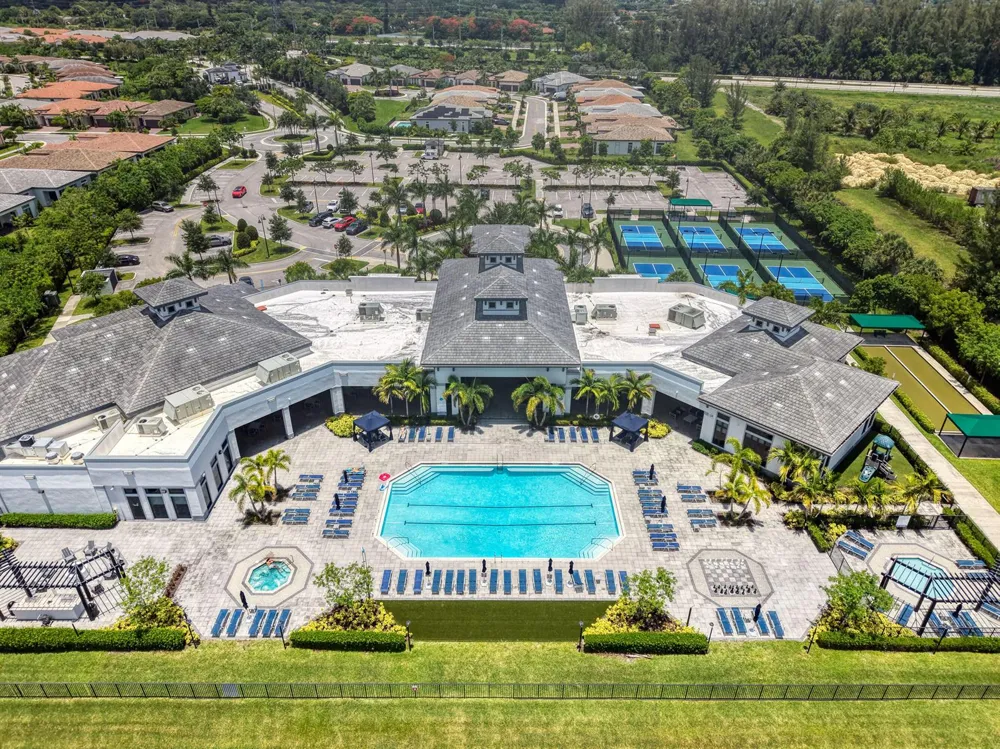 7524 Blue Spring Drive Parkland, FL 33067