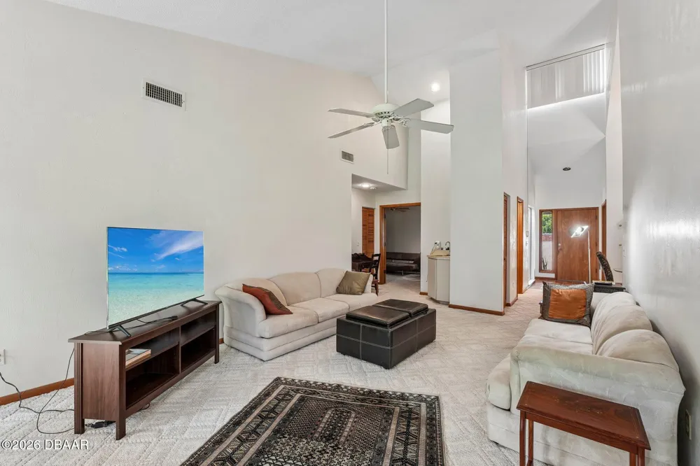 67 Village Circle Palm Coast, FL 32164