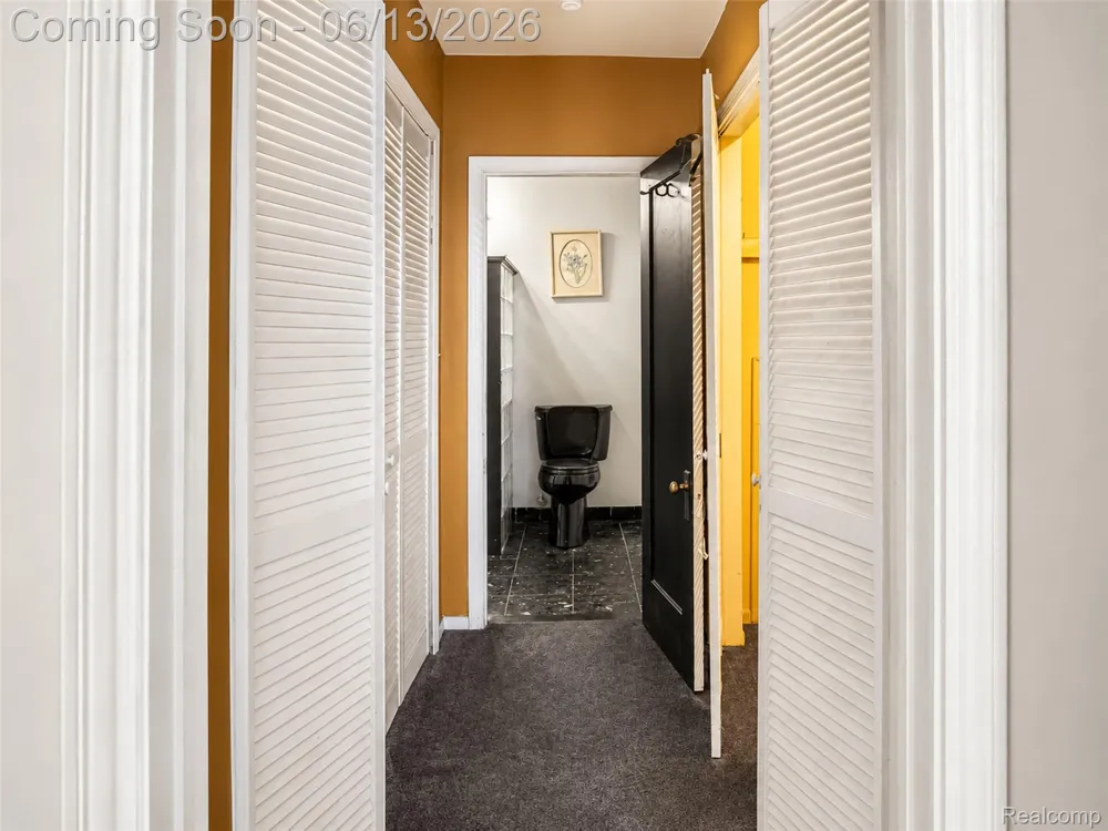 24362 Outer Drive Melvindale City, MI 48122