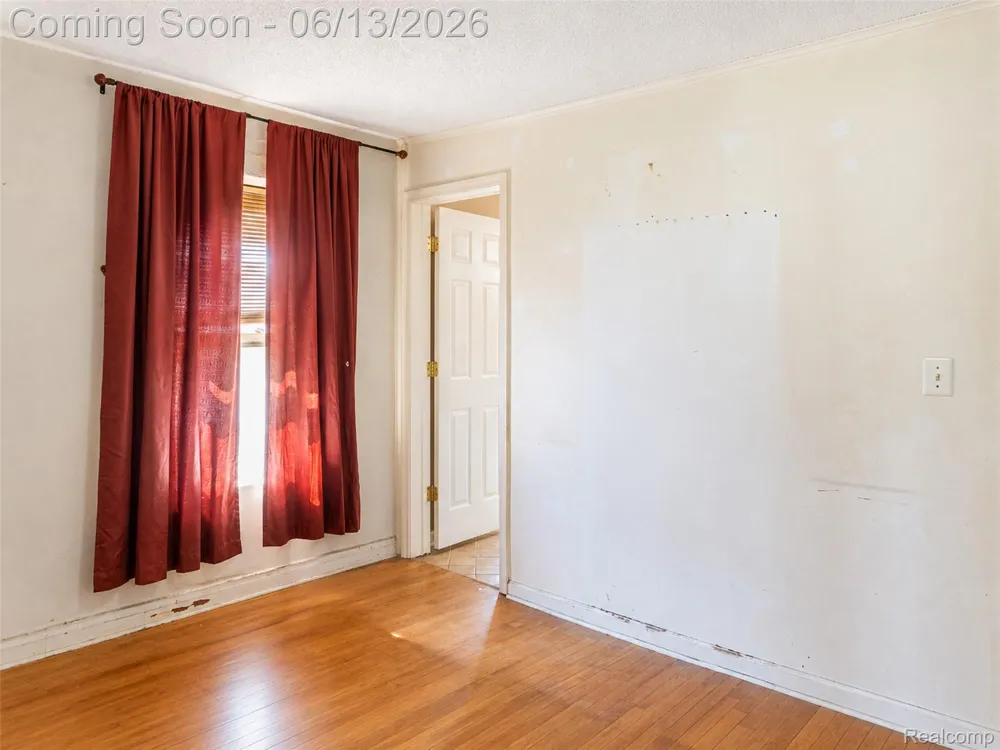 24362 Outer Drive Melvindale City, MI 48122