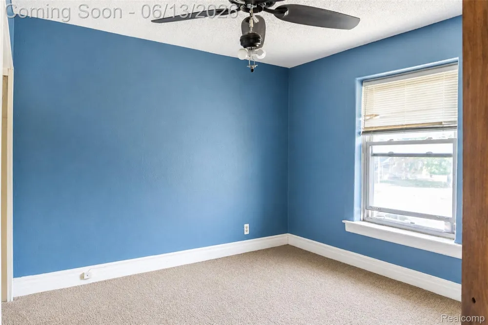 24362 Outer Drive Melvindale City, MI 48122