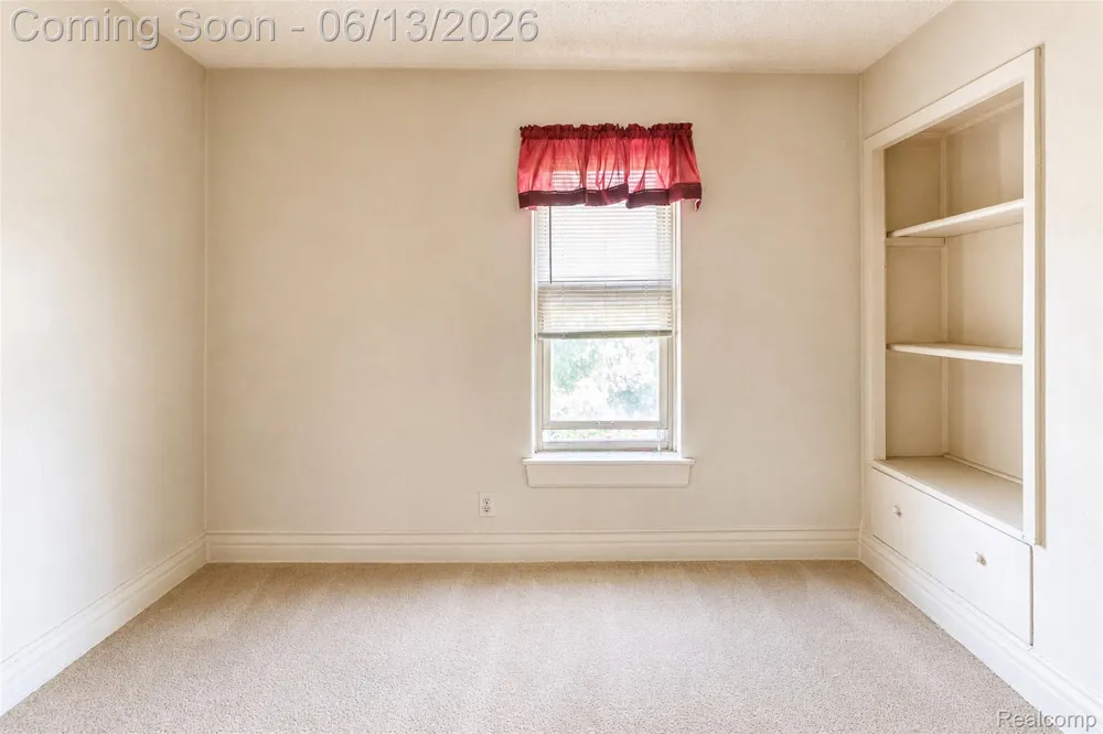 24362 Outer Drive Melvindale City, MI 48122