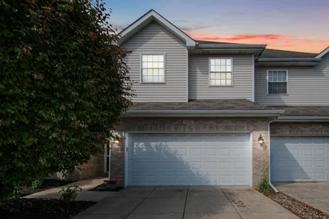 8112 Victoria Place