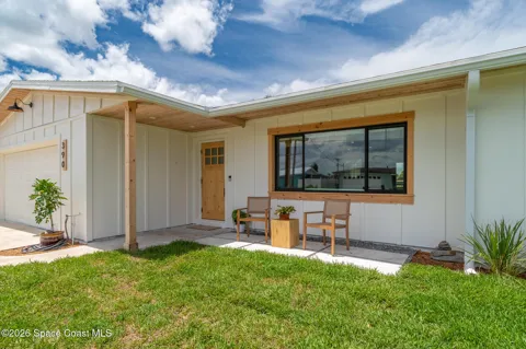 390 Ursa Avenue
