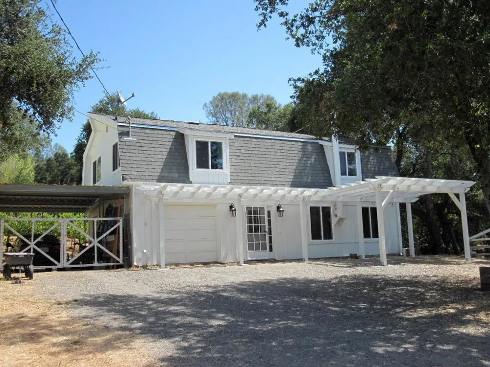 26824 Walnut Cloverdale, CA 95425