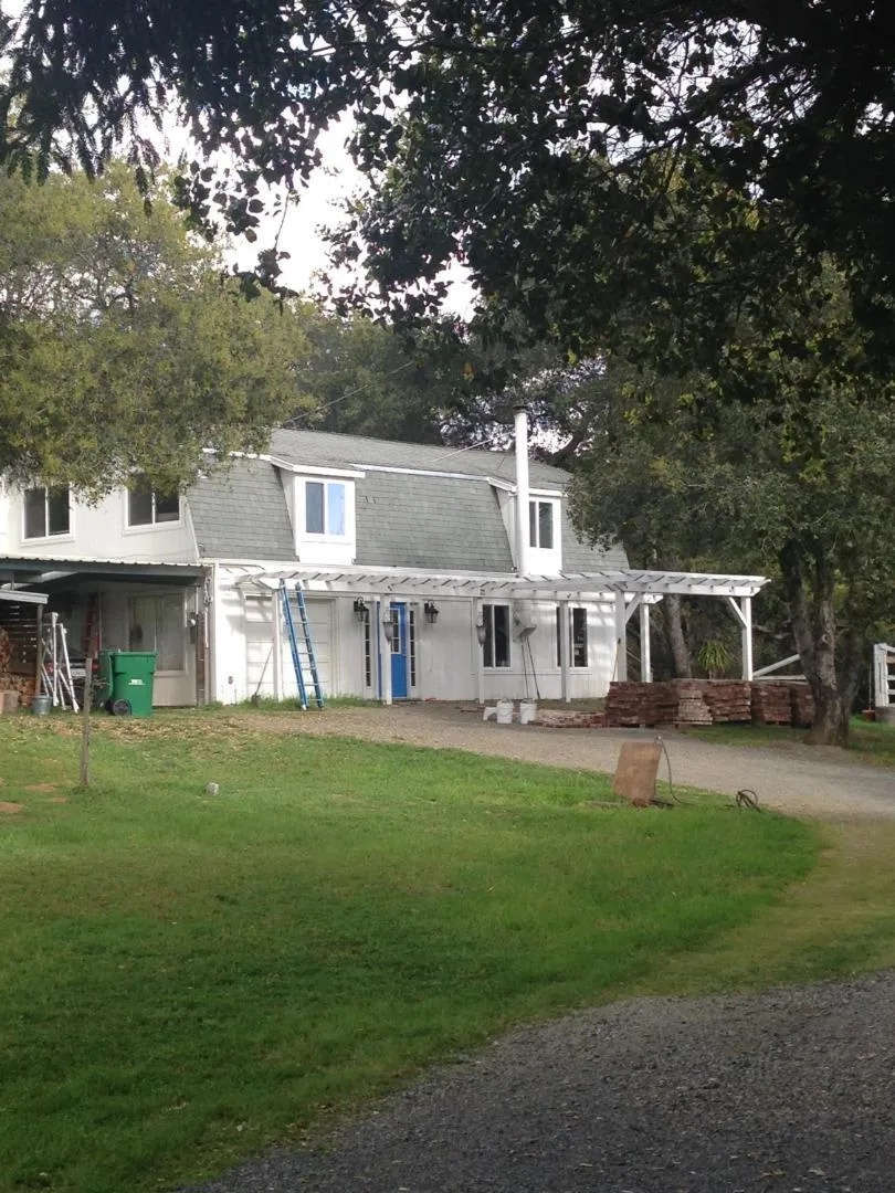 26824 Walnut Cloverdale, CA 95425