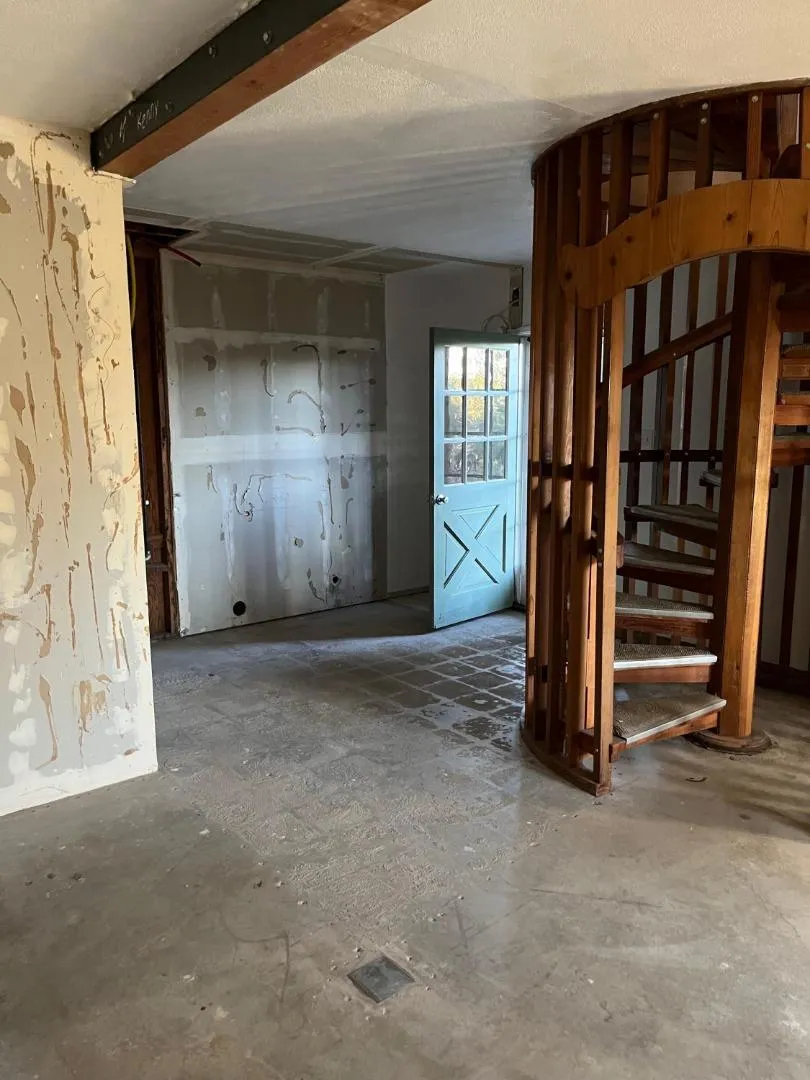 26824 Walnut Cloverdale, CA 95425
