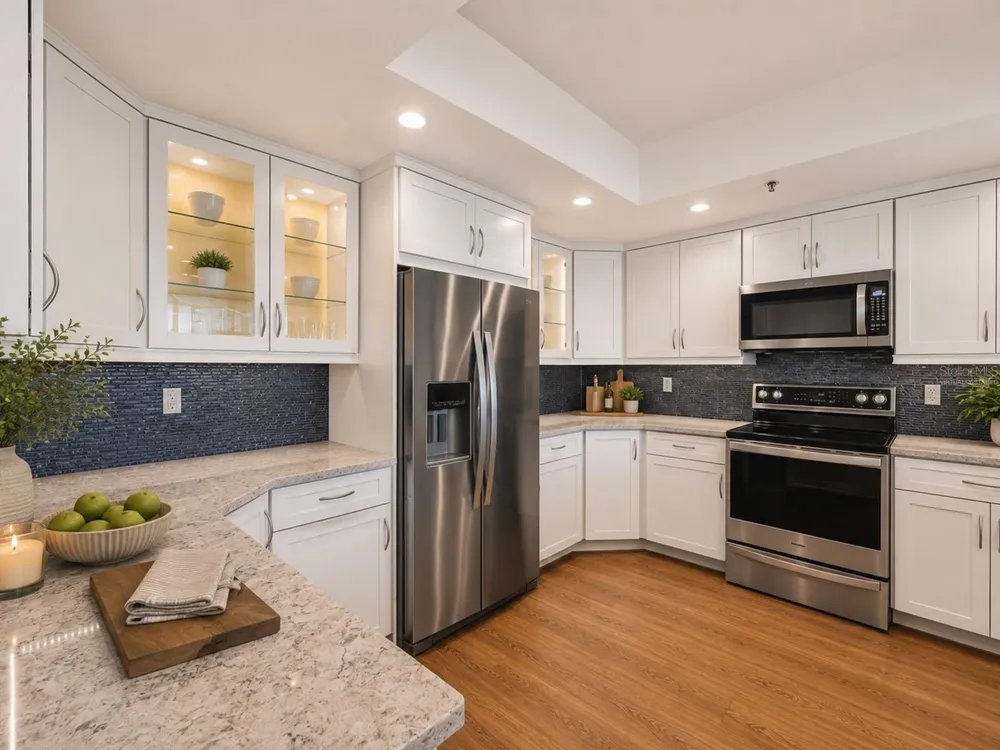 1255 GULFSTREAM AVENUE #1101 Sarasota, FL 34236