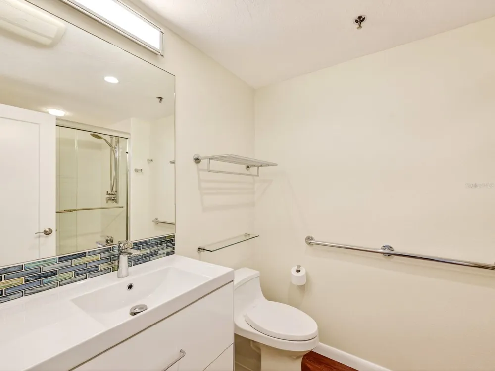 1255 GULFSTREAM AVENUE #1101 Sarasota, FL 34236