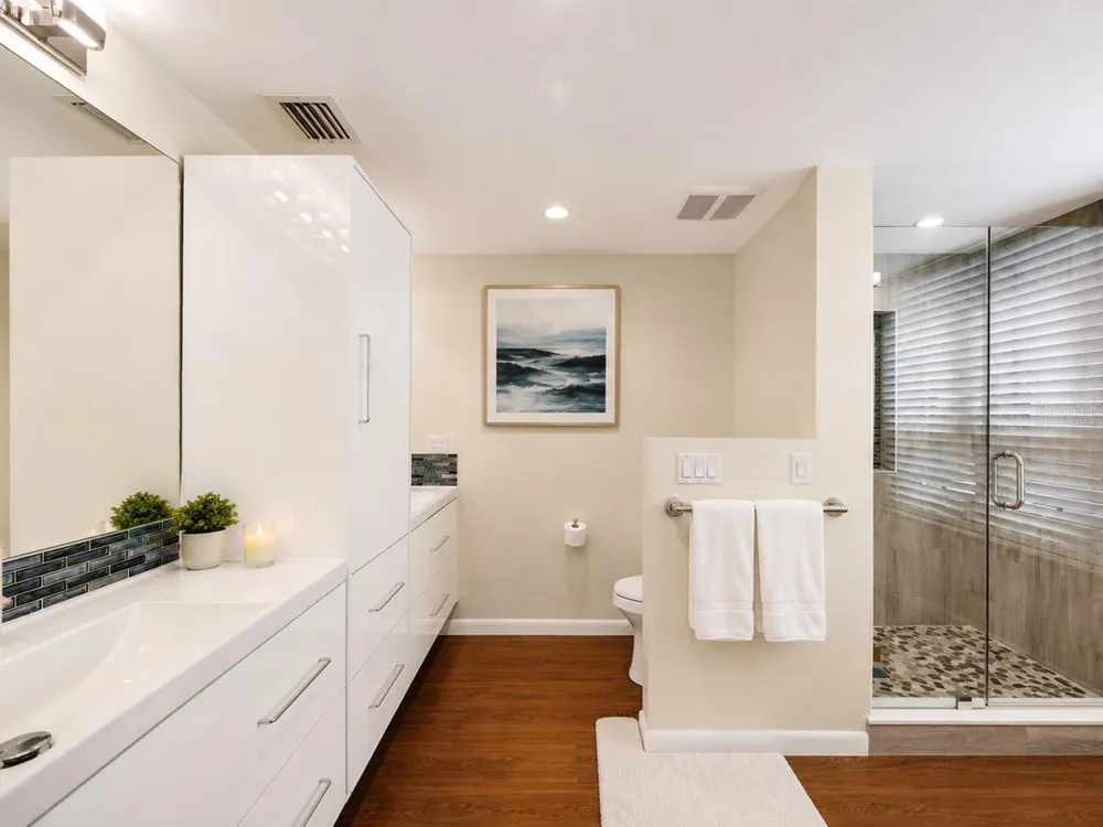 1255 GULFSTREAM AVENUE #1101 Sarasota, FL 34236