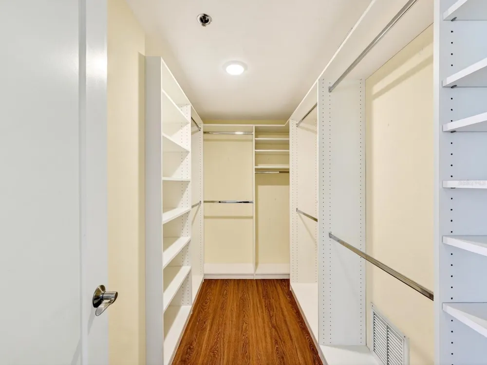 1255 GULFSTREAM AVENUE #1101 Sarasota, FL 34236