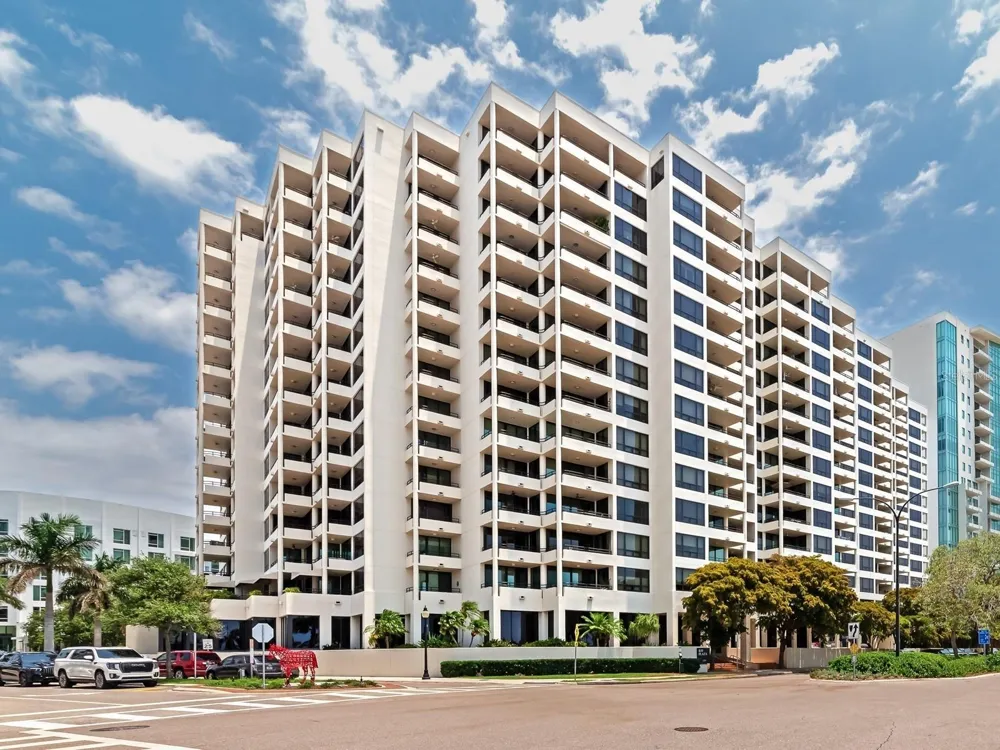 1255 GULFSTREAM AVENUE #1101 Sarasota, FL 34236
