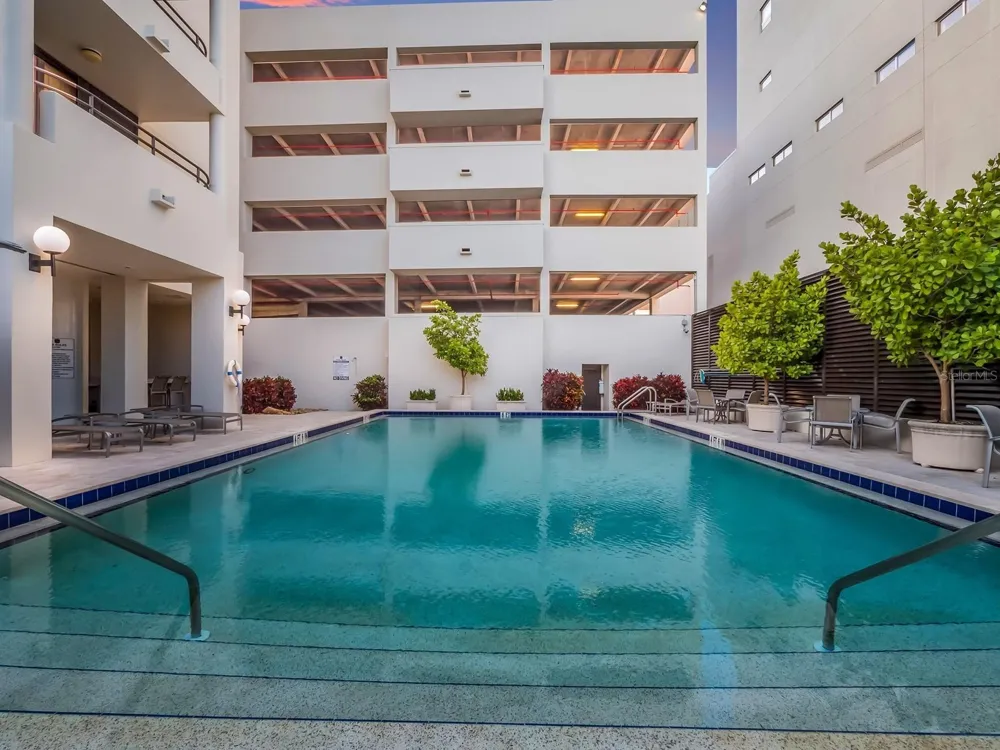 1255 GULFSTREAM AVENUE #1101 Sarasota, FL 34236
