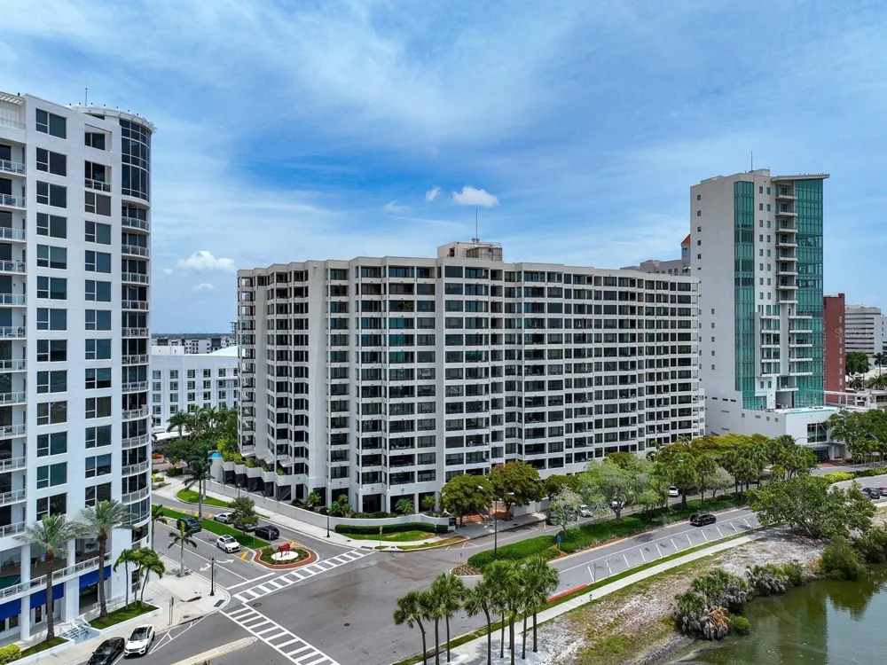 1255 GULFSTREAM AVENUE #1101 Sarasota, FL 34236