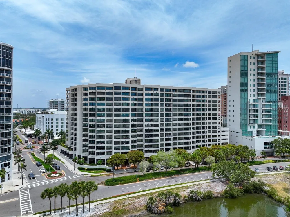 1255 GULFSTREAM AVENUE #1101 Sarasota, FL 34236