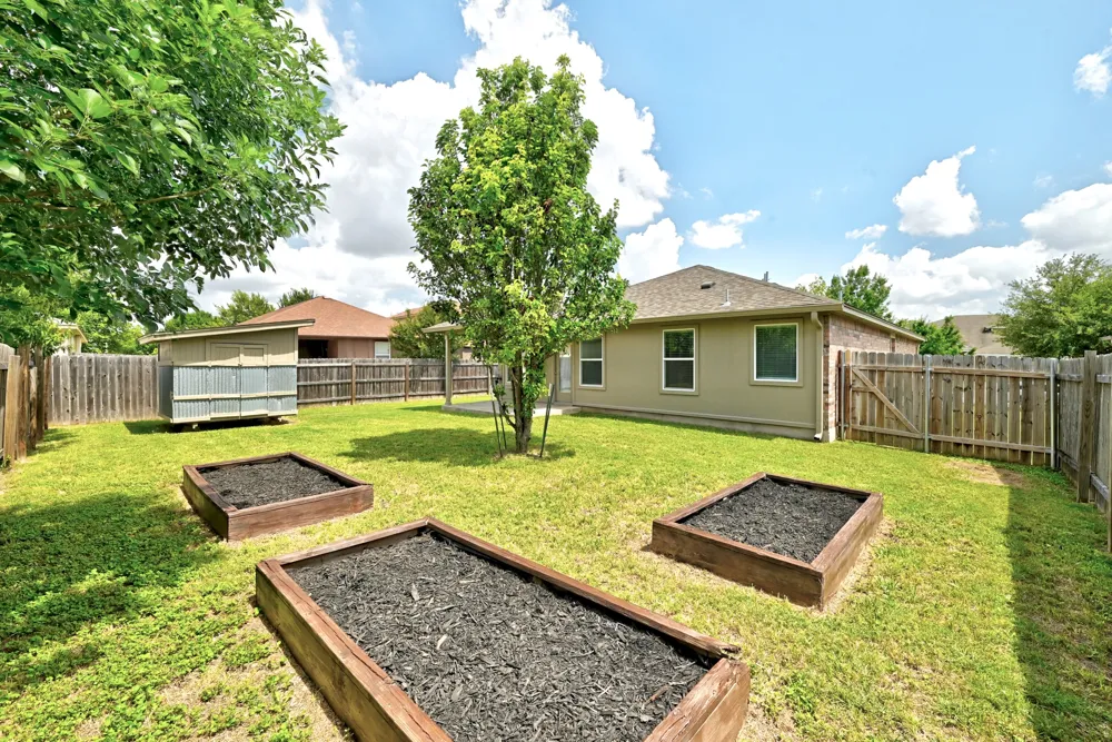 903 Gentry Drive Leander, TX 78641